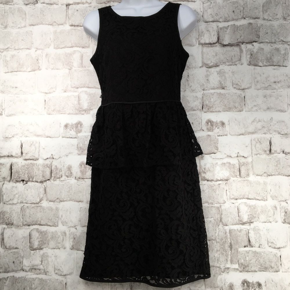 Banana Republic Women's Size 0 XS Dress Lace Peplum Sheath Sleeveless Black